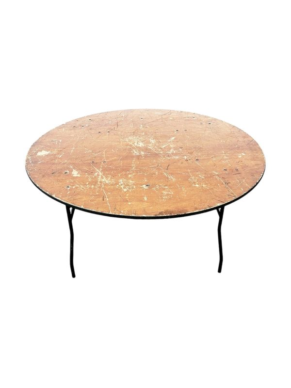 Varnished 5ft Round Tables